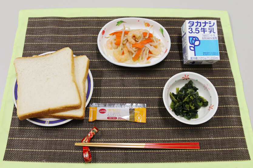 朝食通常食